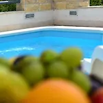 Dinja Villa
